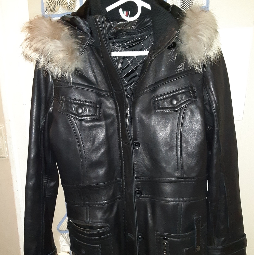 Italian lamb leather coat silver fox fur collar M